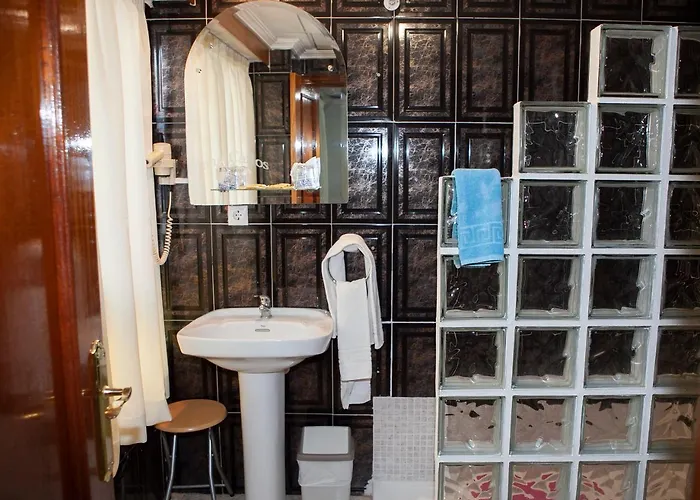 Ξενοδοχείο Juan Carlos *